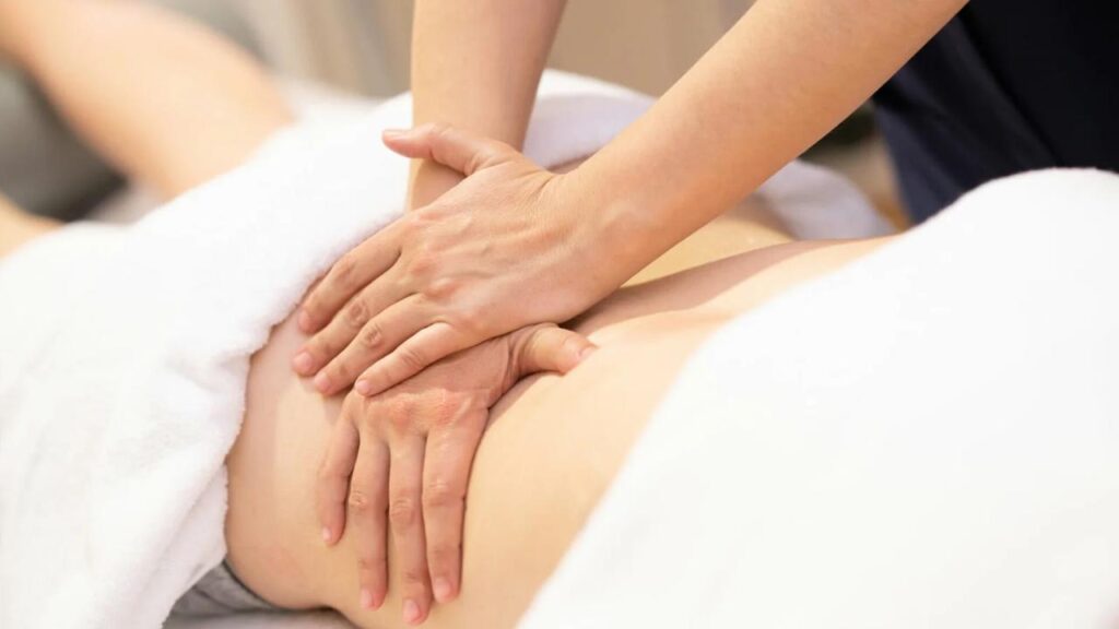 MASSOTERAPISTA OLISTICO - MASSAGGIO LOMBARE